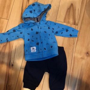 two piece navy and blue size newborn